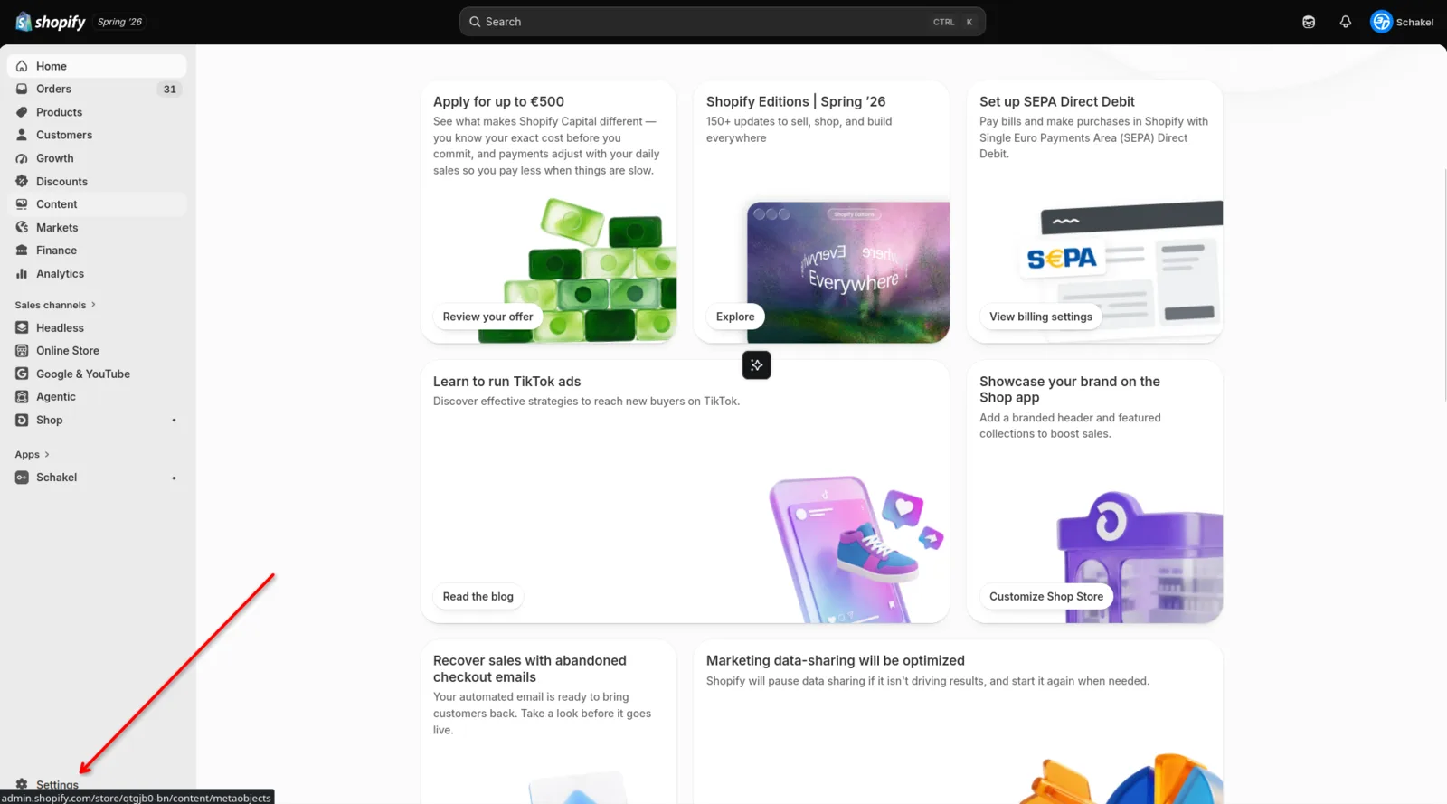 Het Shopify-beheer met linksonder de link Instellingen.