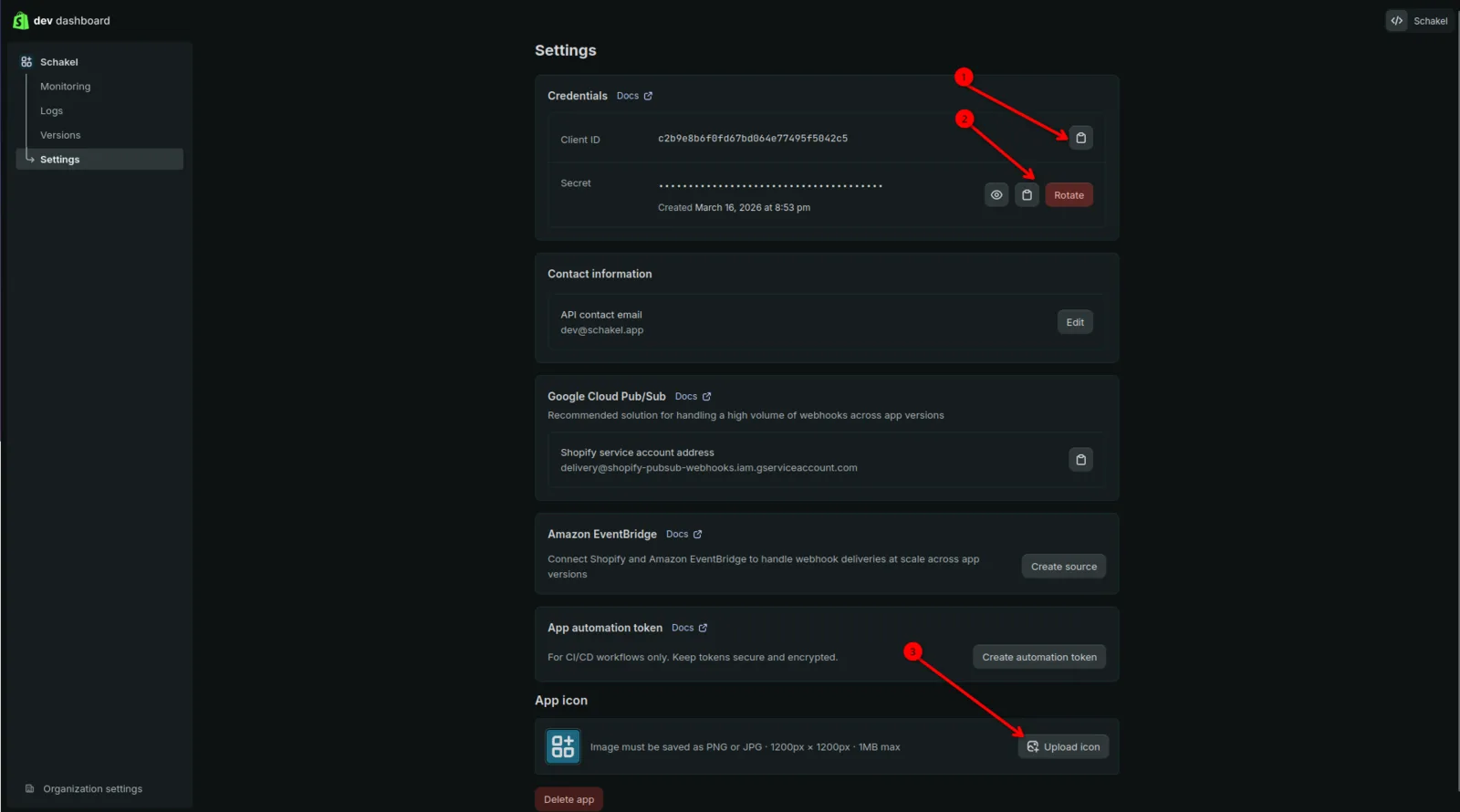 De Settings-pagina van de app met bovenaan Credentials en onderaan App icon met de knop Upload icon.